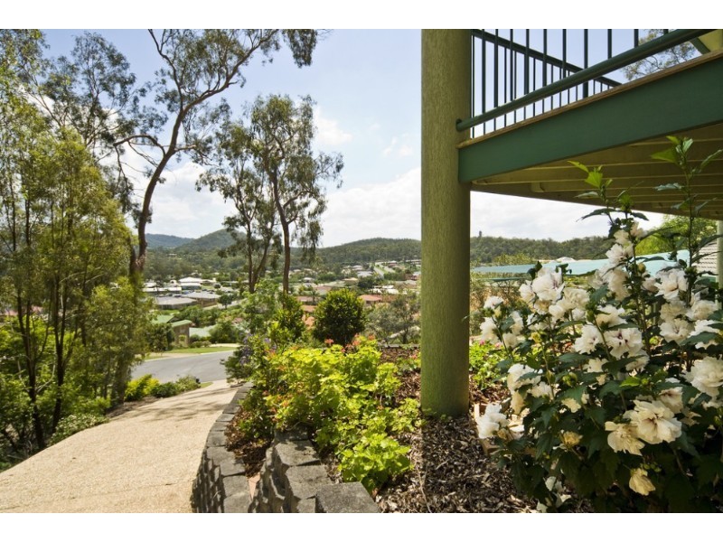 10 Raymond Court, Mount Warren Park QLD 4207