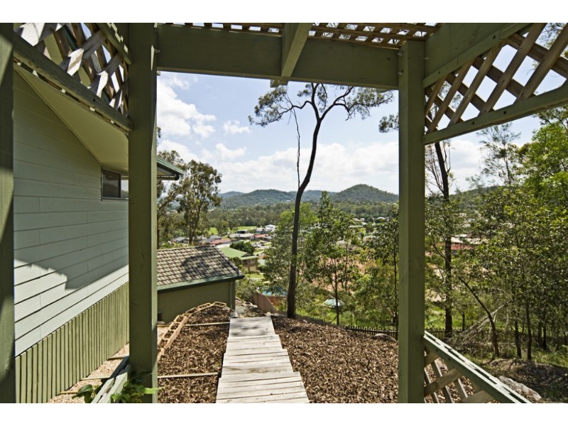 10 Raymond Court, Mount Warren Park QLD 4207