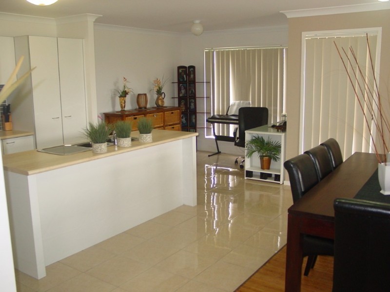 Regents Park QLD 4118