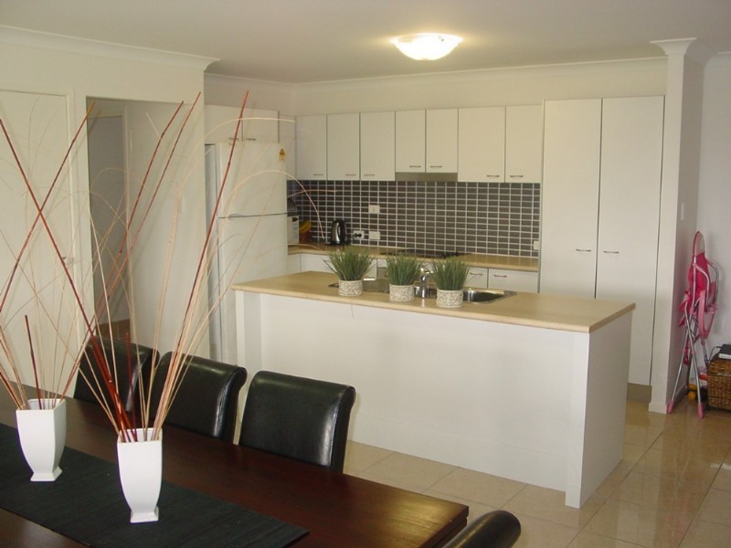 Regents Park QLD 4118