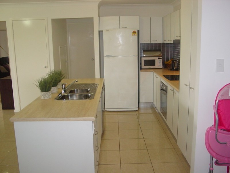 Regents Park QLD 4118