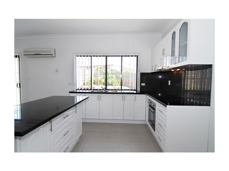 13 Grampians Close, Forest Lake QLD 4078