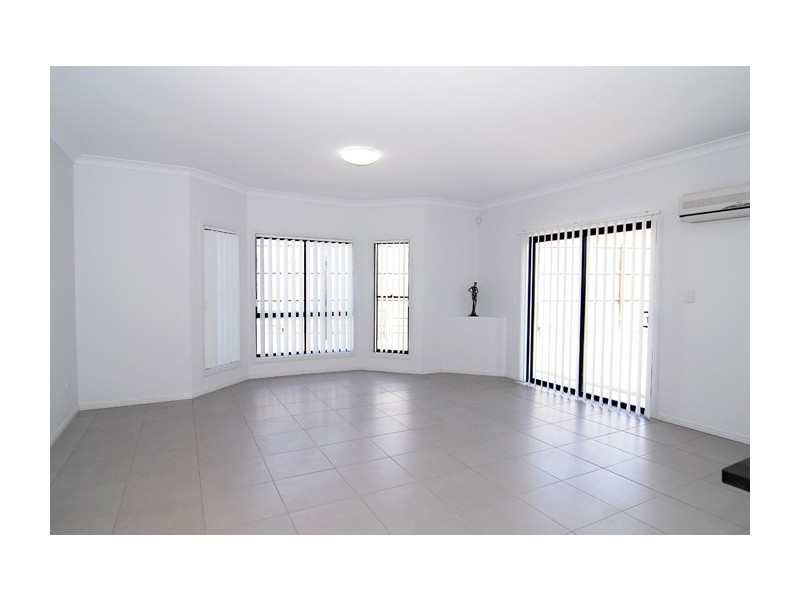 13 Grampians Close, Forest Lake QLD 4078