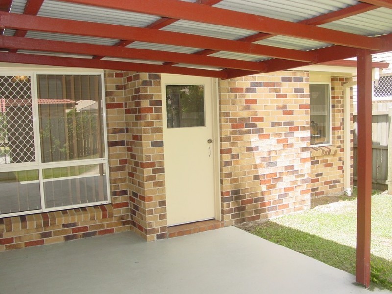 16 Caulfield Drive, Loganlea QLD 4131