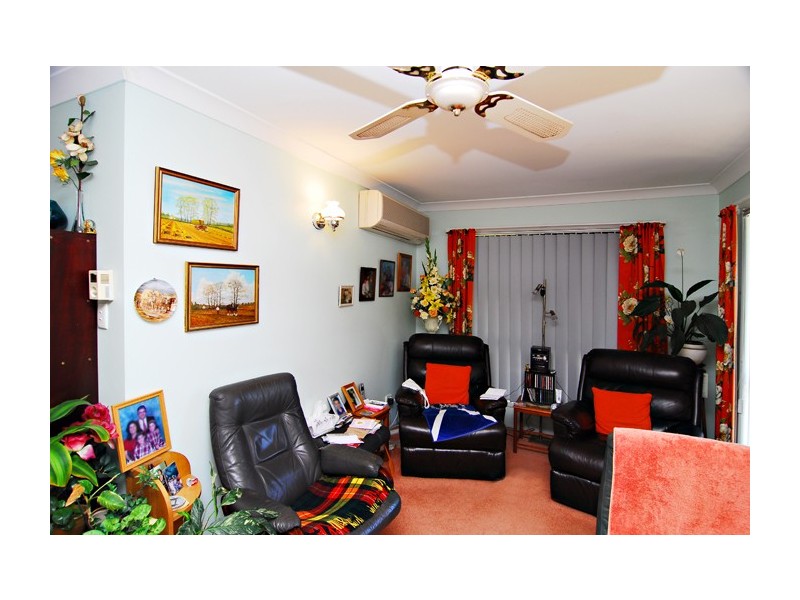 1 Clover Court, Regents Park QLD 4118