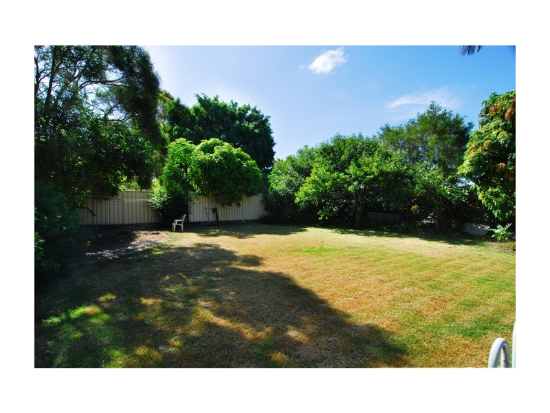1 Clover Court, Regents Park QLD 4118