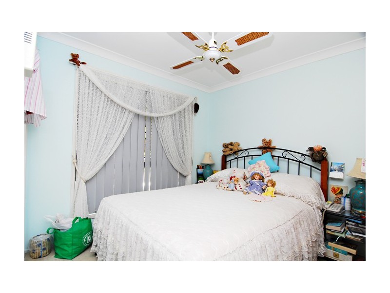 1 Clover Court, Regents Park QLD 4118