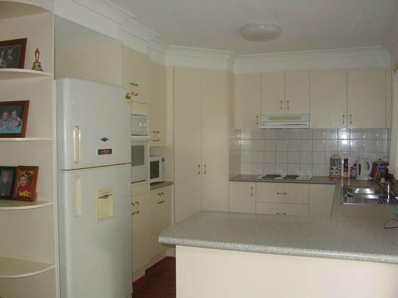 32 Indica Crescent, Regents Park QLD 4118