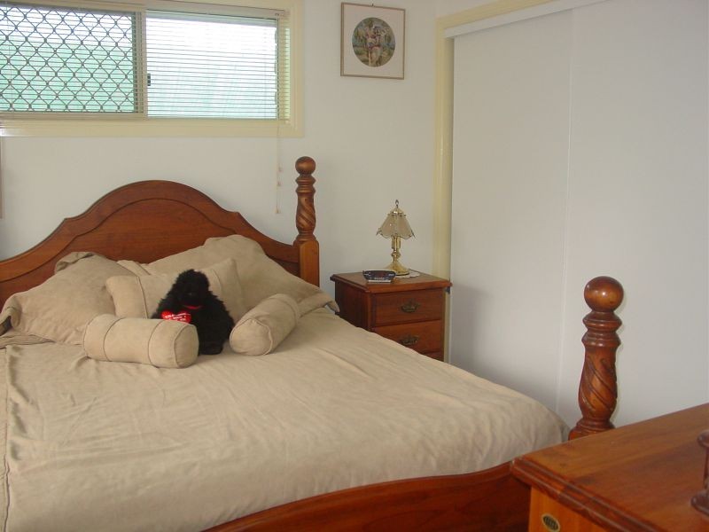 32 Indica Crescent, Regents Park QLD 4118