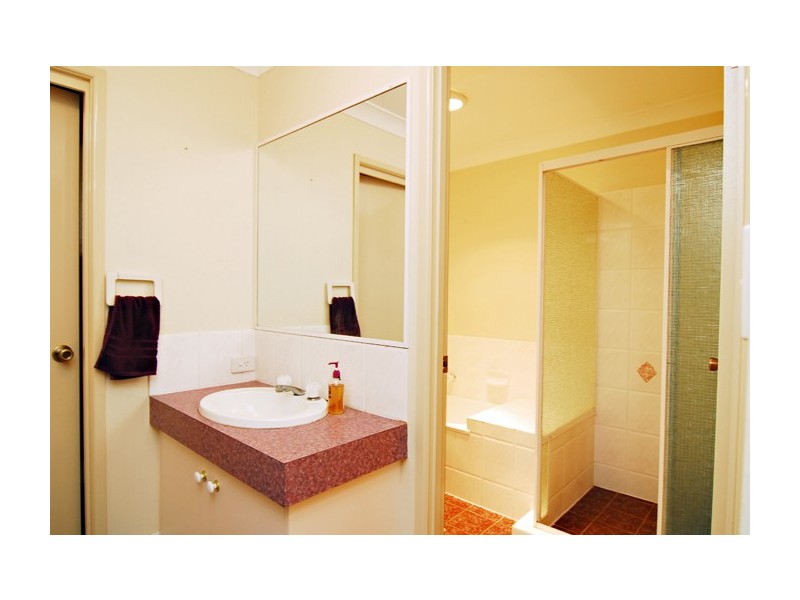 52 Berkeley Drive, Browns Plains QLD 4118