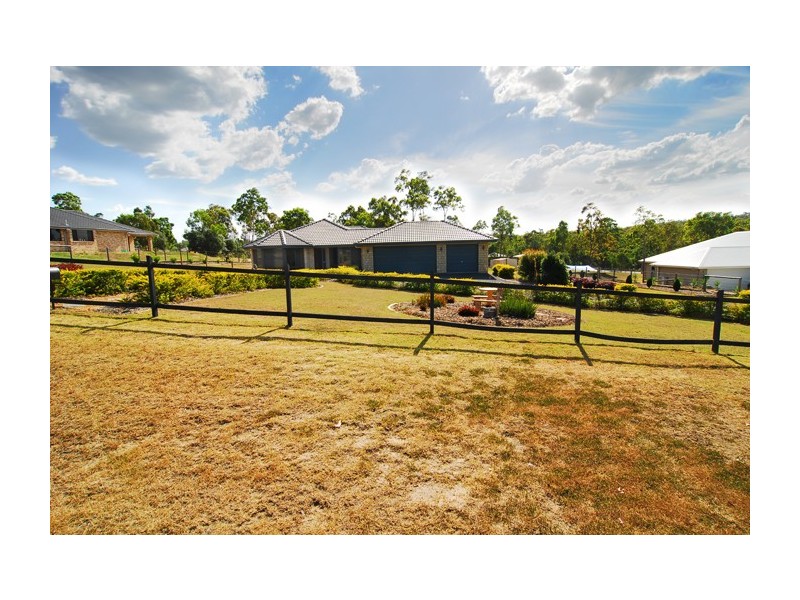 5-7 Laurina Drive, New Beith QLD 4124