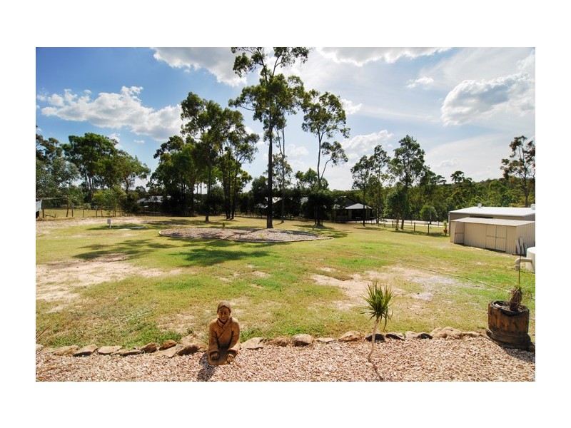 5-7 Laurina Drive, New Beith QLD 4124