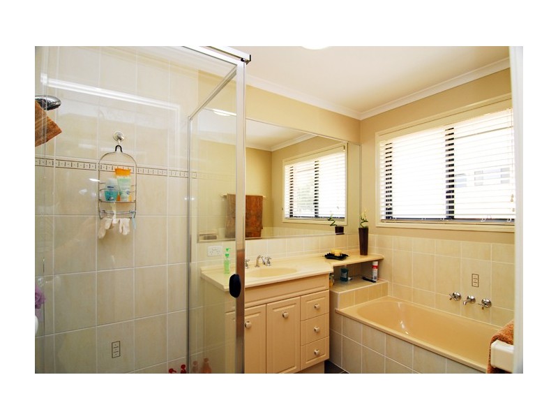 5-7 Laurina Drive, New Beith QLD 4124