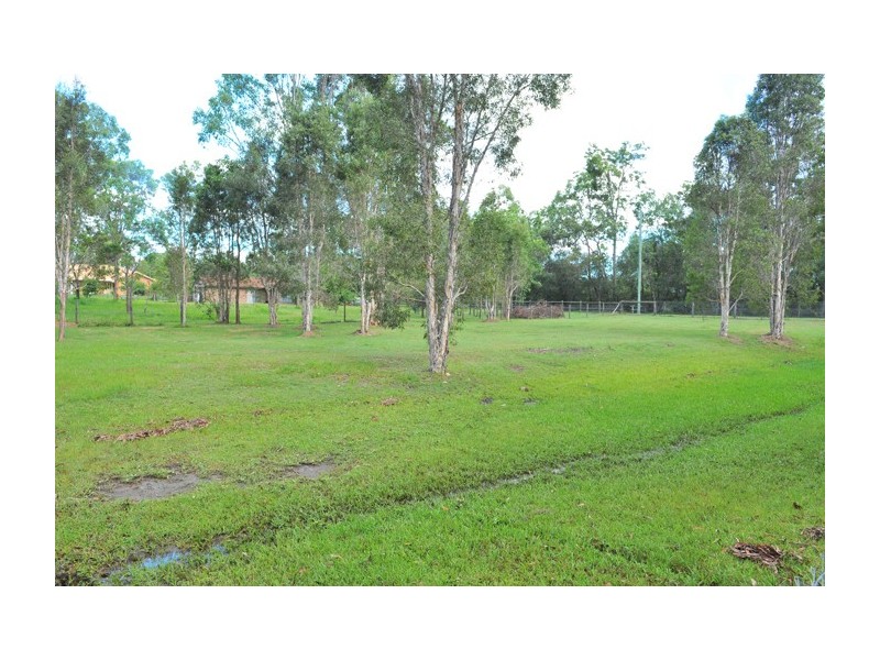 114-116 Moody Road, Greenbank QLD 4124