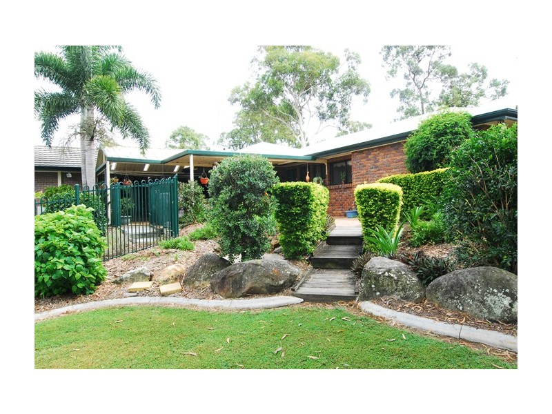 1 Chipalee Court, Greenbank QLD 4124