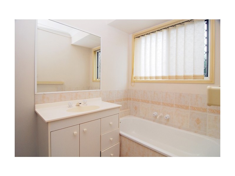 7 Talty Rise, Regents Park QLD 4118