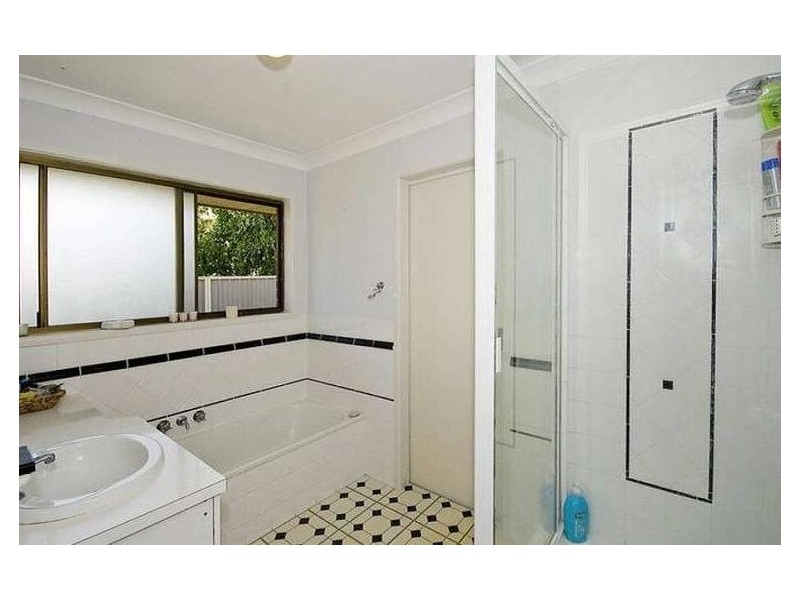 17 Erin Drive, Browns Plains QLD 4118
