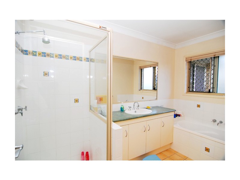 30 Khoo Place, Calamvale QLD 4116