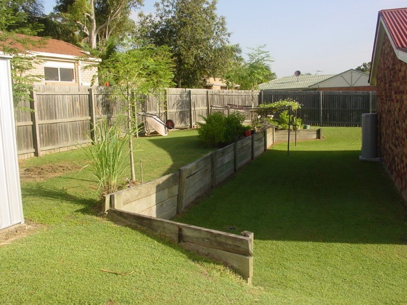 6 Debanie Court, Marsden QLD 4132