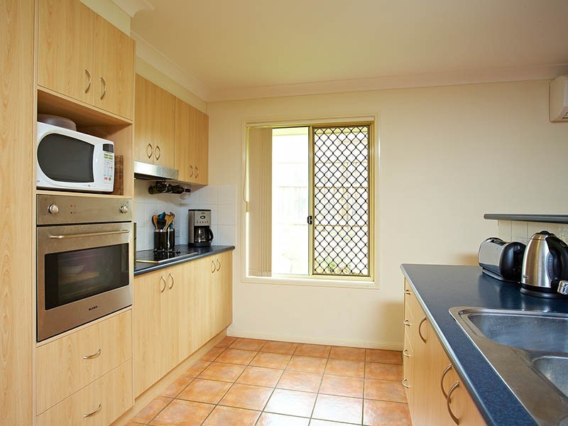 7 Barber Court, Waterford QLD 4133