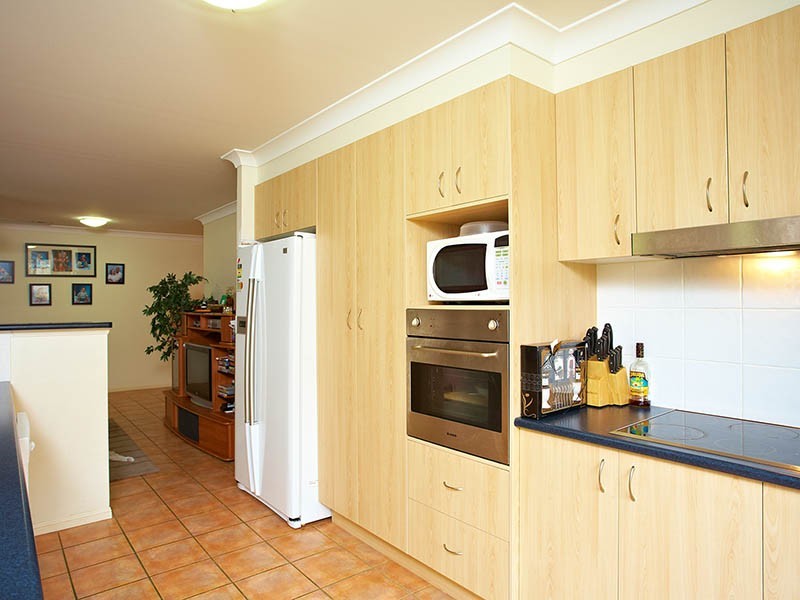 7 Barber Court, Waterford QLD 4133