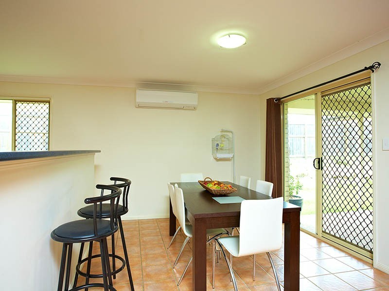 7 Barber Court, Waterford QLD 4133