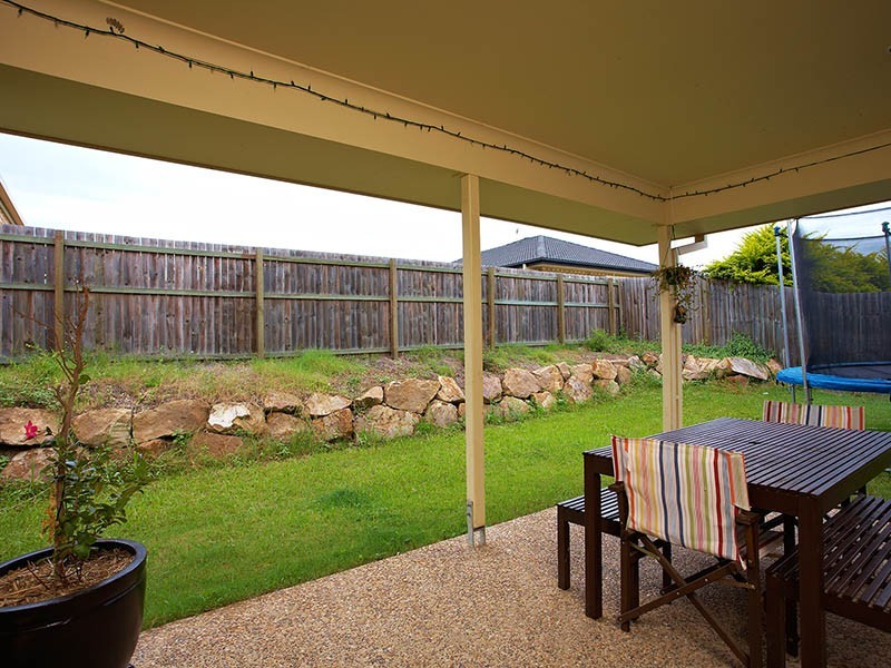 7 Barber Court, Waterford QLD 4133