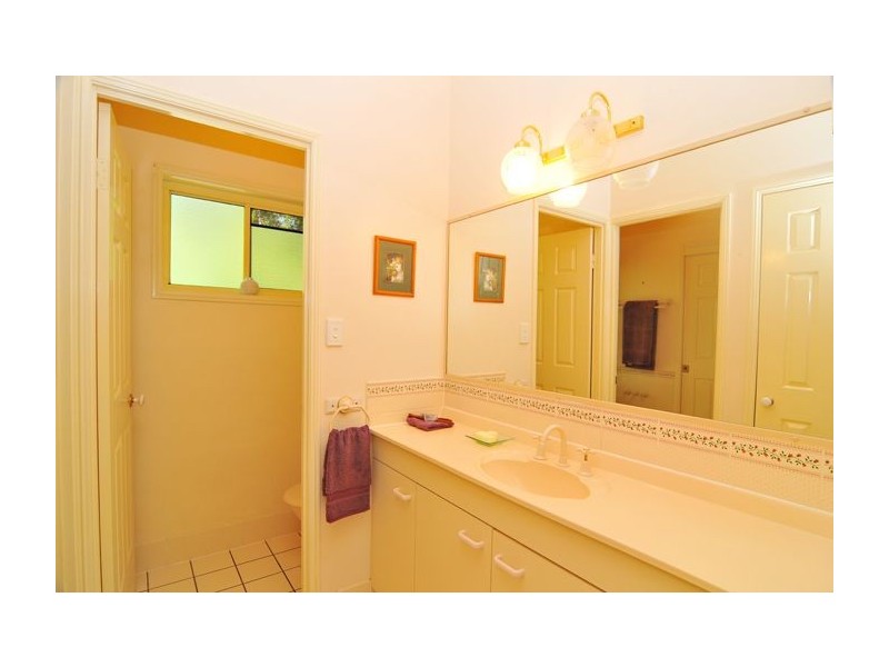 11 Sherbrooke Court, Munruben QLD 4125