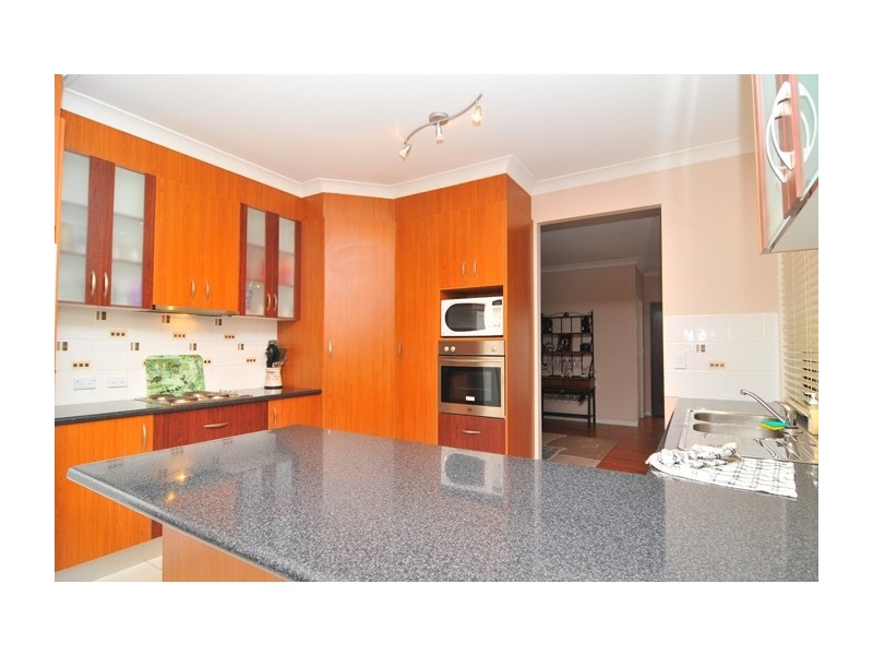 30 Stratus Court, Calamvale QLD 4116