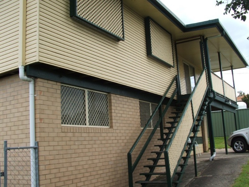 98 Ewing Road, Logan Central QLD 4114