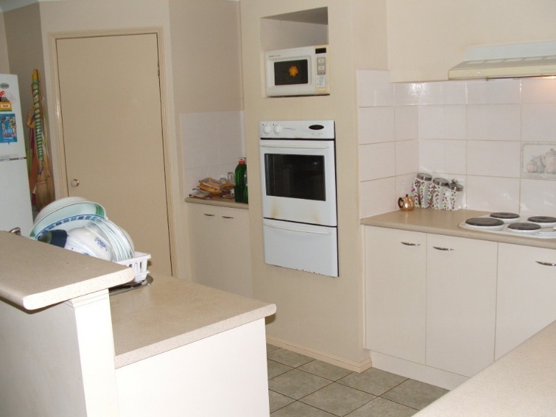 3 Belvedere Drive, Park Ridge QLD 4125