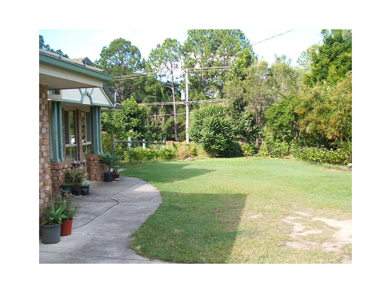 3 Belvedere Drive, Park Ridge QLD 4125