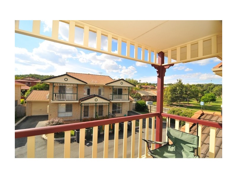 16/10 Lawrence Close, Robertson QLD 4109