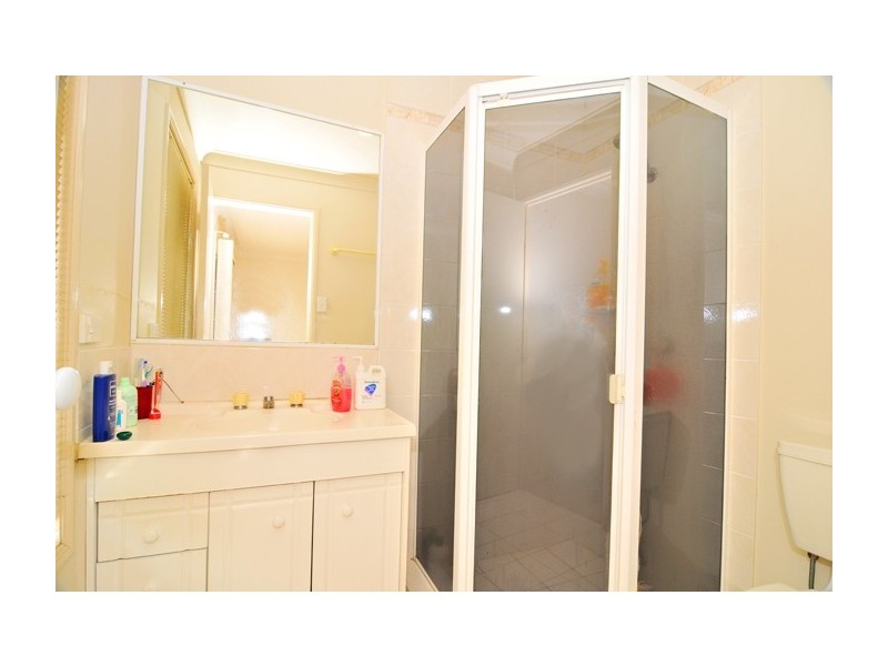 16/10 Lawrence Close, Robertson QLD 4109