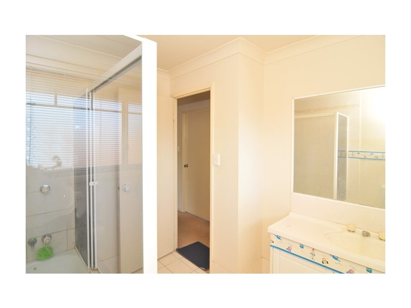 16/10 Lawrence Close, Robertson QLD 4109