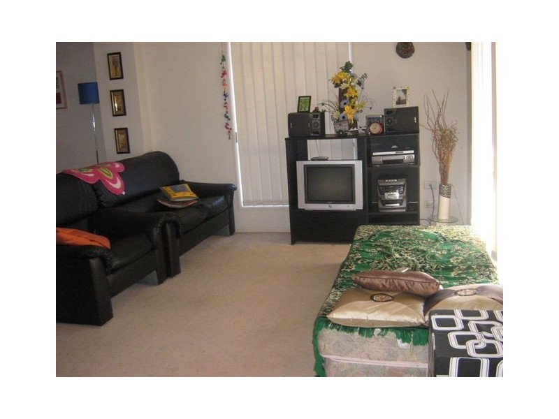 16/10 Lawrence Close, Robertson QLD 4109