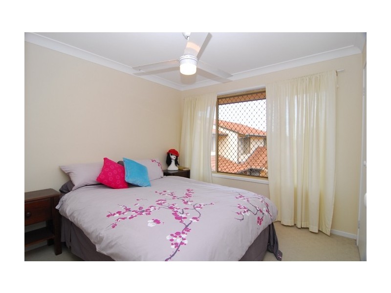 4/6 Peverell Street, Hillcrest QLD 4118