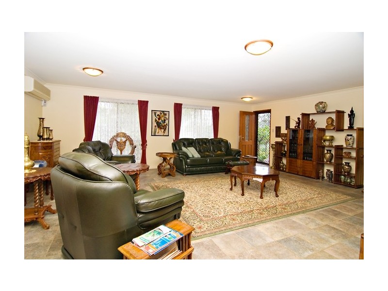 15 Sherwood Drive, Browns Plains QLD 4118