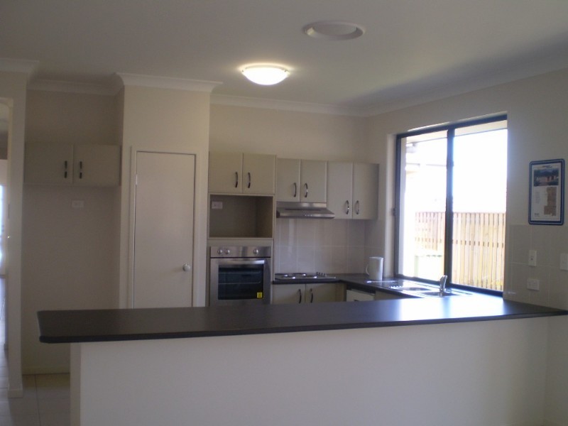 lot 2 / 35 Cypress Drive, Marsden QLD 4132