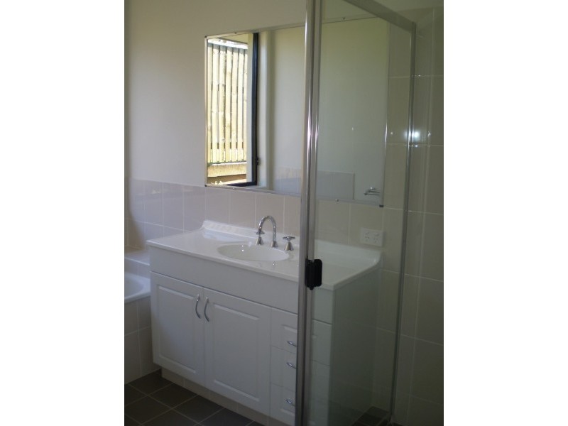 lot 2 / 35 Cypress Drive, Marsden QLD 4132