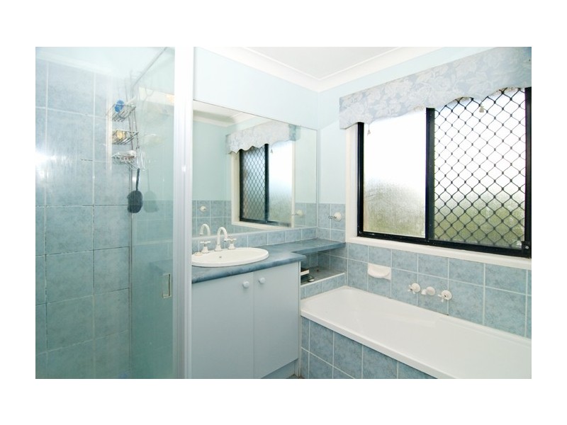 120-122 Equestrian Drive, New Beith QLD 4124