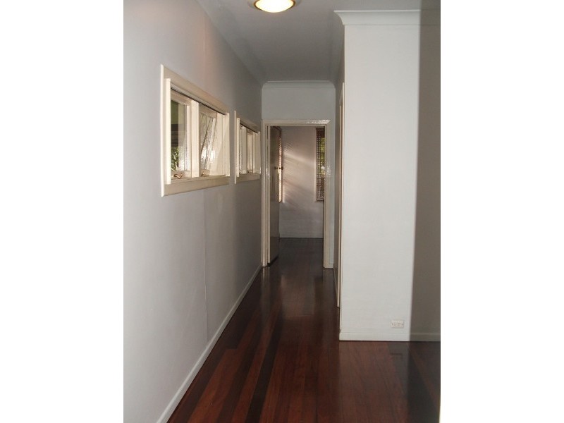 42 Blackheath Road, Oxley QLD 4075