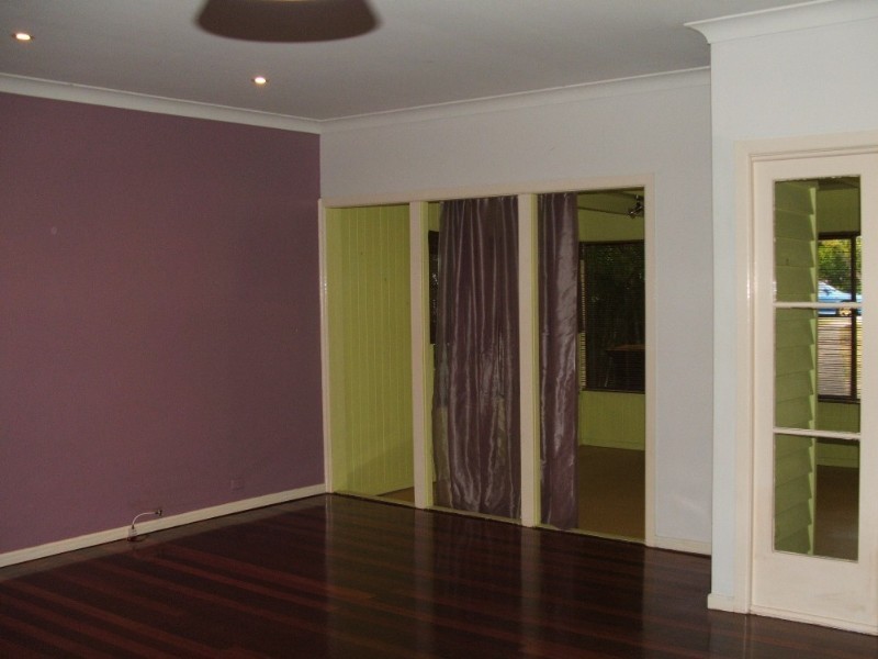42 Blackheath Road, Oxley QLD 4075