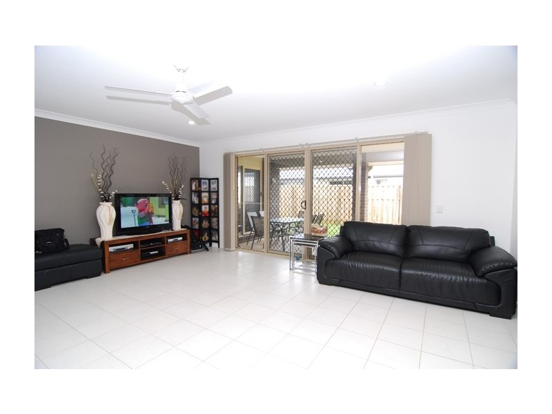 30 Aquatic Street, Berrinba QLD 4117