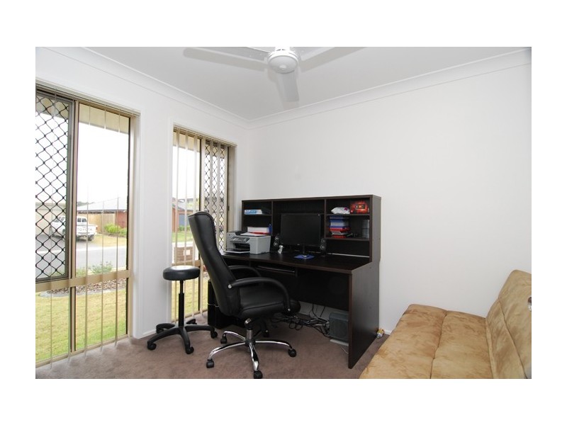 30 Aquatic Street, Berrinba QLD 4117