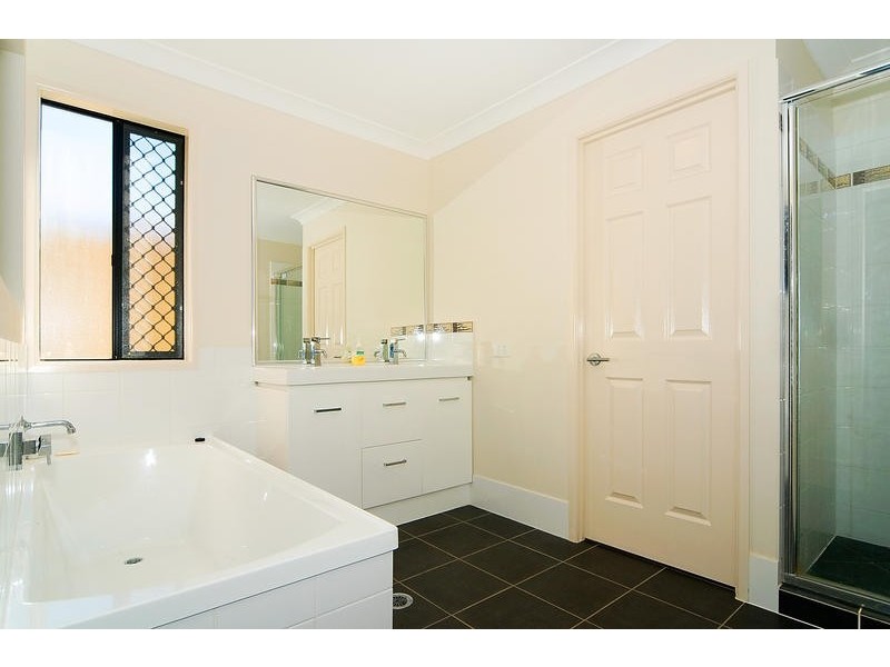 159 Spinebill Drive, Greenbank QLD 4124