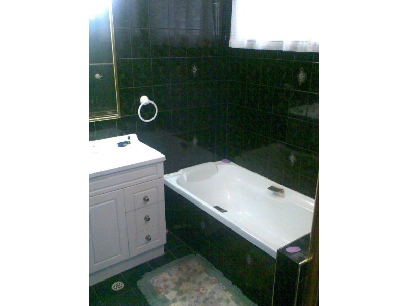 31 Loganlea Road, Waterford West QLD 4133