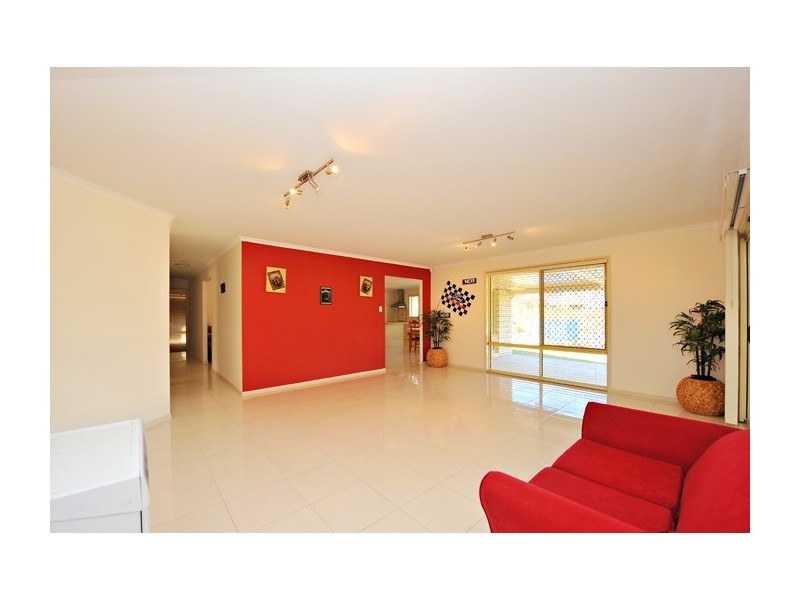 128 Spinebill Drive, Greenbank QLD 4124