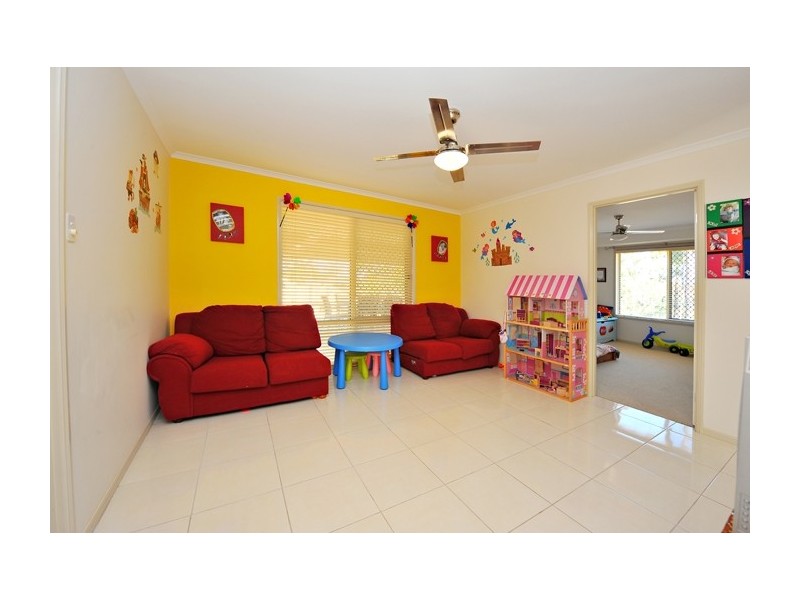 128 Spinebill Drive, Greenbank QLD 4124