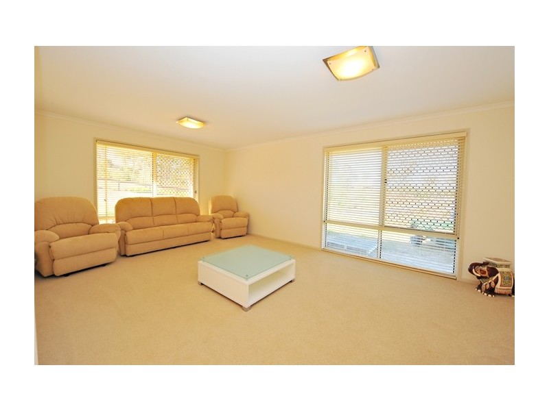 128 Spinebill Drive, Greenbank QLD 4124